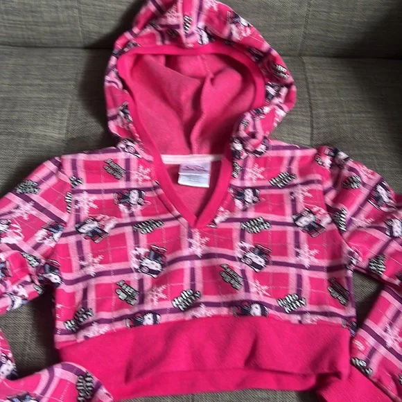 Crop Top Hello Kitty Top - Picture 2 of 4